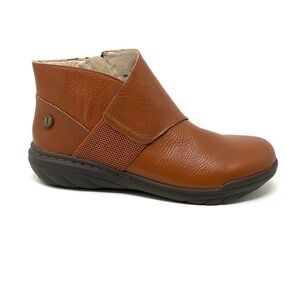 Jambu Bary Women’s Water Resistant Ankle Boots Size 9 Whiskey NIB